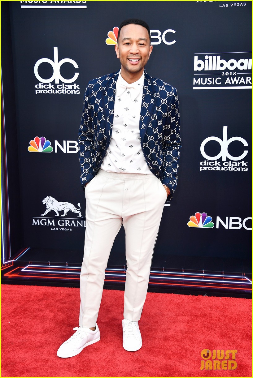 Billboard Music Awards 2018: Taylor Swift nổi bần bật giữa dàn sao đình đám